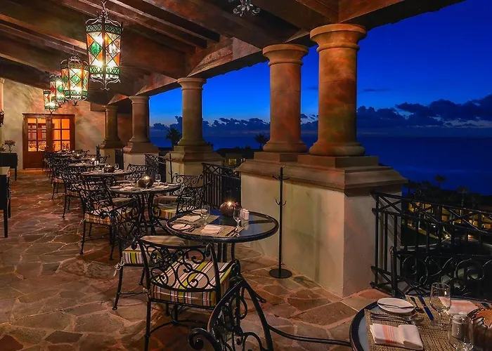 Pueblobonito Sunset Beach Hotel *