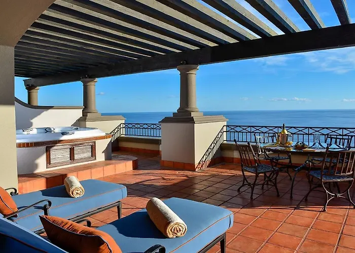 Hotel Pueblobonito Sunset Beach